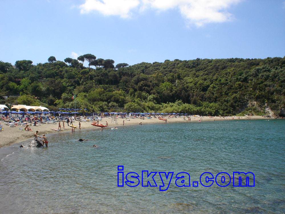 Spiaggia San Montano